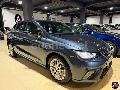 Gris / plata Usado 2022 Seat Ibiza FR Berlina | 16.400 € (Un poco caro)