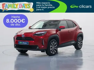 Begagnad Toyota Yaris Cross Active 116 HK (85 kW) 2022 Röd SUV