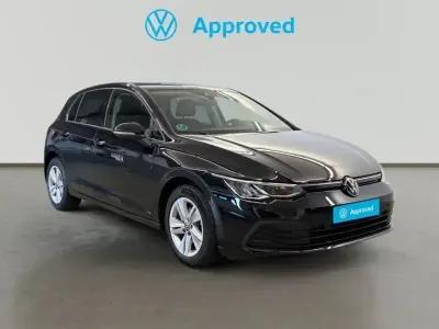 Usado VW Golf VIII Life 116 CV (85 kW) 2022 Negro Utilitario