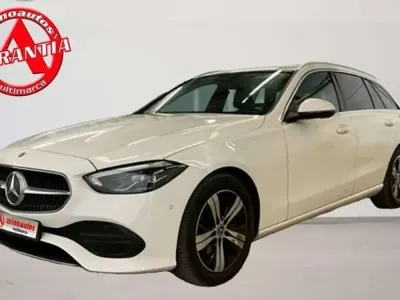 Usado Mercedes C200 163 CV (119 kW) 2023 Blanco Familiar
