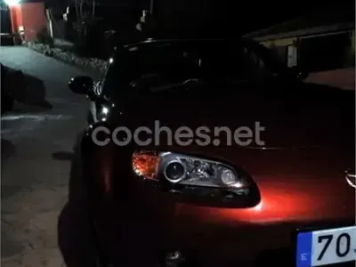 Usado Mazda MX5 Sportive 160 CV (117 kW) 2006 Granate Descapotable