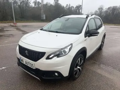 Usado Peugeot 2008 GT-line 120 CV (88 kW) 2019 Blanco SUV