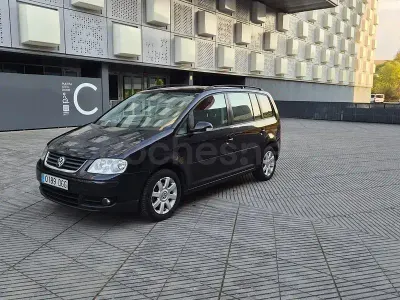 Usado VW Touran Edition 105 CV (77 kW) 2005 Negro Monovolumen