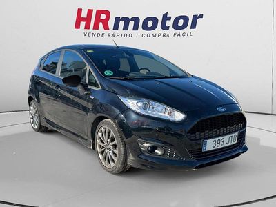 Blanco Usado 2016 Ford Fiesta ST-Line Utilitario | 8740 € (Precio justo)
