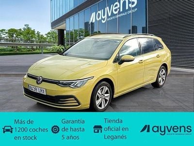 Usado VW Golf VIII Life 116 CV (85 kW) 2021 Amarillo Familiar