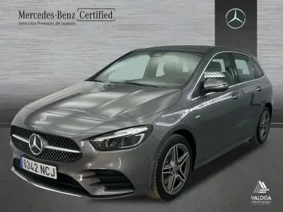 Begagnad Mercedes B250e AMG line 218 HK (160 kW) 2025 Grå Minibuss