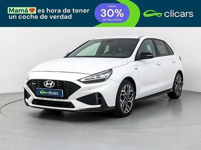 Begagnad Hyundai i30 N Line 120 HK (88 kW) 2024 Vit Sedan