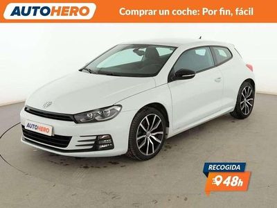 Begagnad VW Scirocco R-line 179 HK (131 kW) 2016 Vit Sportkupé