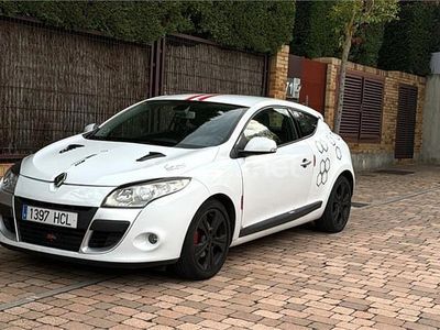 Usado Renault Mégane Dynamique 110 CV (80 kW) 2011 Blanco Berlina