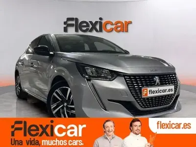 Usado Peugeot 208 Allure 100 CV (73 kW) 2023 Gris Utilitario