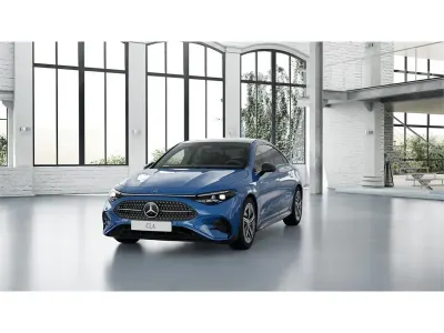 Nuevo Mercedes CLA180 136 CV (100 kW) 2025 Azul claro Berlina