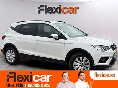 Usado Seat Arona Style 95 CV (69 kW) 2019 Amarillo SUV