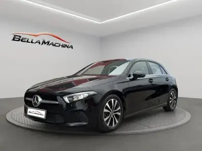 Usado Mercedes A180 116 CV (85 kW) 2021 Negro Berlina