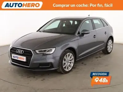 Usado Audi A3 Design 116 CV (85 kW) 2019 Gris Berlina