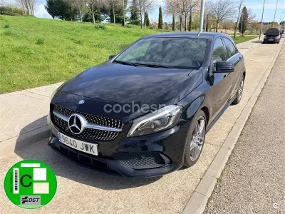Usado Mercedes A200 AMG line 136 CV (100 kW) 2017 Negro Utilitario