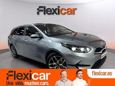 Usado Kia Ceed 136 CV (100 kW) 2022 Gris Utilitario