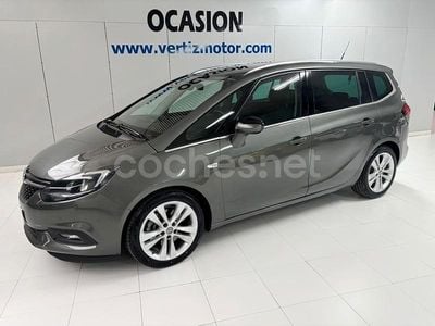 Usado Opel Zafira Innovation 136 CV (100 kW) 2019 Gris / plata Monovolumen