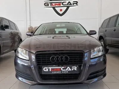Usado Audi A3 Sportback Attraction 105 CV (77 kW) 2012 Gris / plata Utilitario