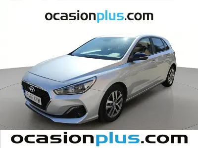 Usado Hyundai i30 GO! 95 CV (69 kW) 2019 Gris plata Utilitario