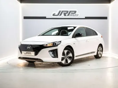 Usado Hyundai Ioniq 88 kW (120 CV) 2018 Blanco Utilitario