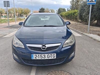 Usado Opel Astra Enjoy 100 CV (73 kW) 2010 Azul Berlina