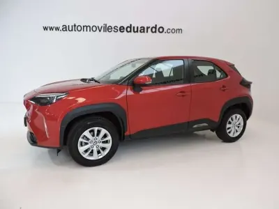 Occasion Toyota Yaris Cross Business Edition 116 PK (85 kW) 2022 Rood SUV