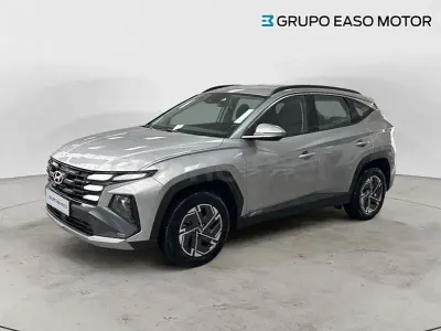 Usado Hyundai Tucson 215 CV (158 kW) 2025 Gris / plata SUV