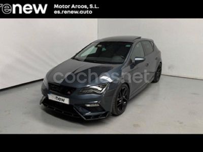 Usado Seat Leon FR 150 CV (110 kW) 2018 Gris / plata Berlina