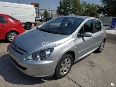 Gris / plata Usado 2005 Peugeot 307 Berlina | 3500 € (Precio justo)