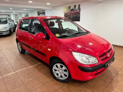 Usado Hyundai Getz 88 CV (64 kW) 2007 Rojo Utilitario