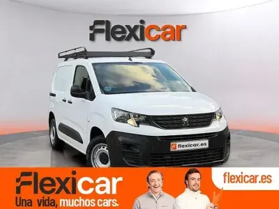 Usado Peugeot Partner 102 CV (75 kW) 2021 Blanco Monovolumen