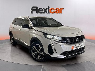 Używany Peugeot 5008 Allure 131 KM (96 kW) 2021 Biały SUV