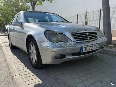 Käytetty Mercedes C270