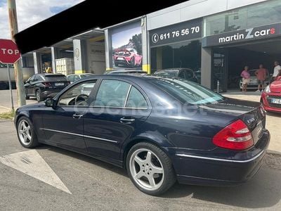 Azul Usado 2003 Mercedes E320 Avantgarde Berlina | 7900 € (Precio justo)