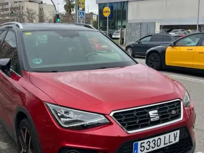 Usado Seat Arona Ecomotive 110 CV (80 kW) 2020 Rojo SUV