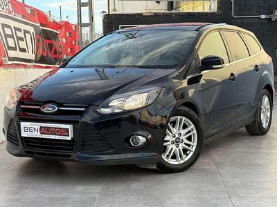 Usado Ford Focus Titanium 163 CV (119 kW) 2013 Negro Familiar