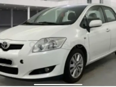 Usado Toyota Auris Sol 124 CV (91 kW) 2007 Blanco Utilitario