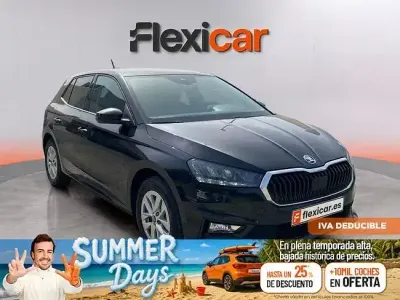 Usado Skoda Fabia Selection 95 CV (69 kW) 2025 Negro Utilitario