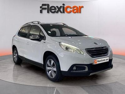 Usado Peugeot 2008 Active 100 CV (73 kW) 2016 Blanco SUV