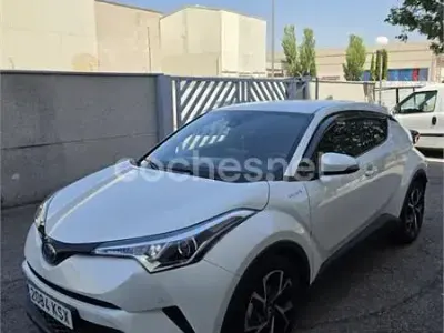 Usado Toyota C-HR Advance 122 CV (89 kW) 2019 Blanco SUV