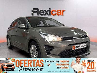Usado Kia Rio 84 CV (61 kW) 2022 Gris