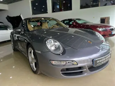 Usado Porsche 911 Carrera 4 Cabriolet 325 CV (239 kW) 2007 Gris Descapotable