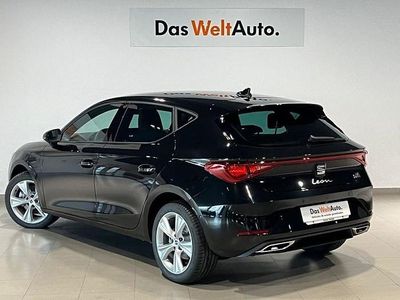 Usado Seat Leon FR 116 CV (85 kW) 2025 Negro Berlina