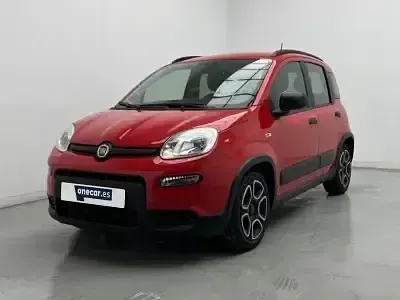 Usado Fiat Panda City Life 70 CV (51 kW) 2022 Rojo amore Utilitario