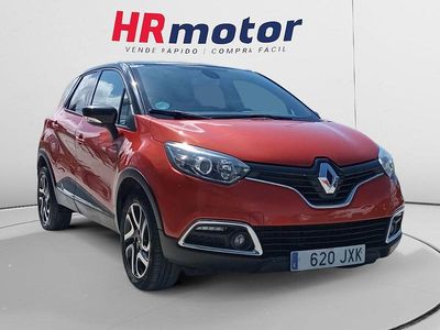 Usado Renault Captur Zen 90 CV (66 kW) 2017 Rojo SUV