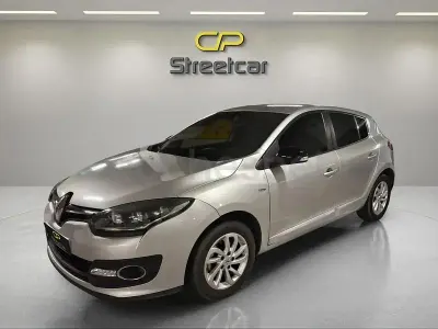 Usado Renault Mégane III GT 115 CV (84 kW) 2015 Gris / plata Berlina