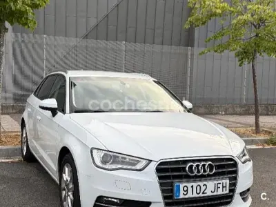 Usado Audi A3 110 CV (80 kW) 2015 Blanco Berlina