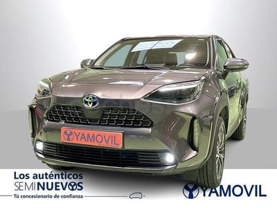 Usado Toyota Yaris Cross Style 116 CV (85 kW) 2021 Gris / plata SUV