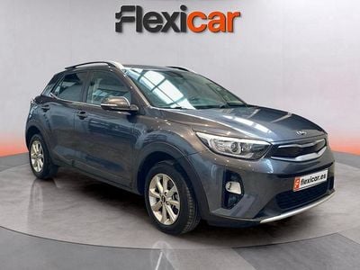 Usado Kia Stonic 84 CV (61 kW) 2019 Gris SUV