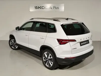 Usado Skoda Karoq Ambition 150 HP (110 kW) 2024 Branco SUV